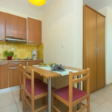 Lavanda Apartment Primosten
