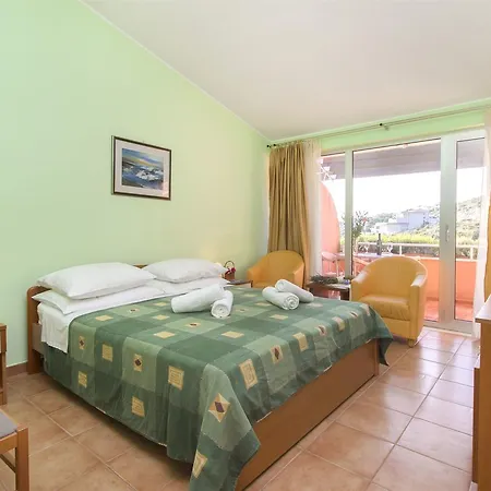 Lavanda Apartment *